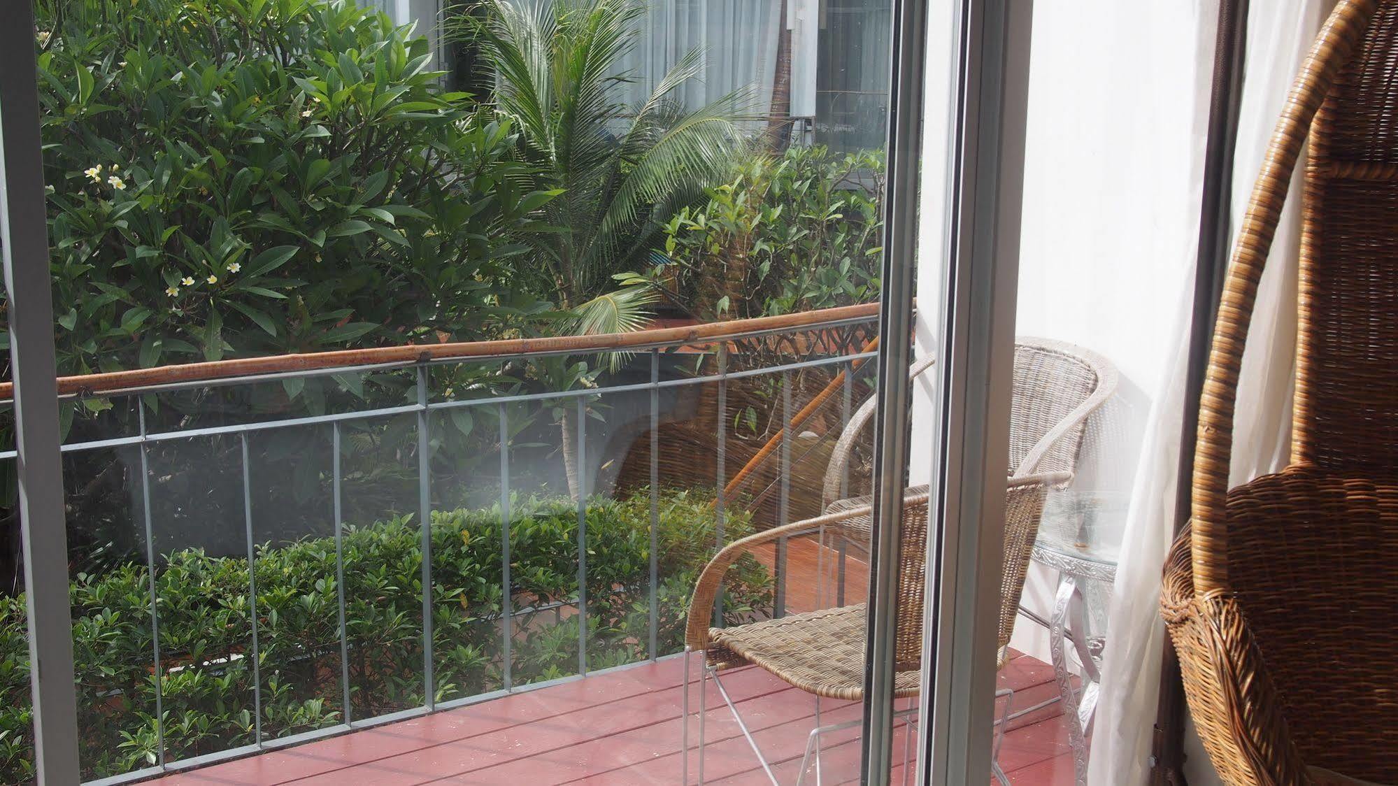 Lg Lemon Grass Praia de Jomtien Exterior foto
